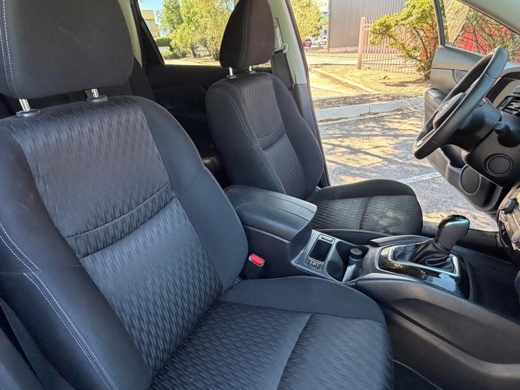 Nissan Rogue  2017