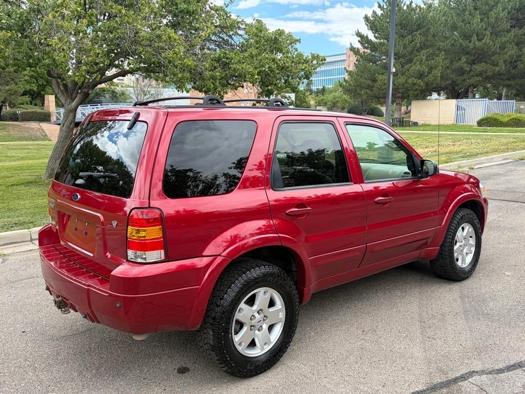 Ford Escape  2007
