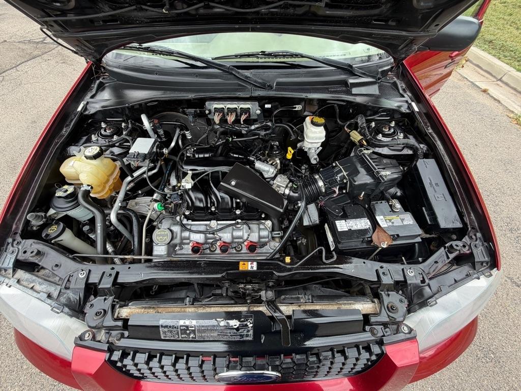 Ford Escape  2007