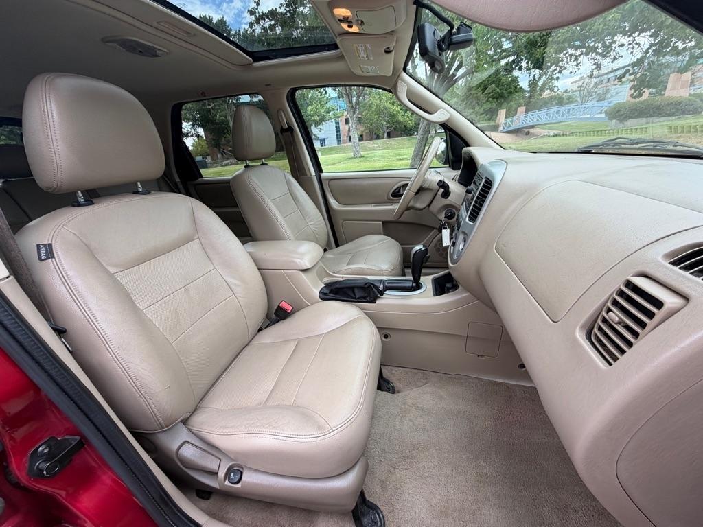 Ford Escape  2007