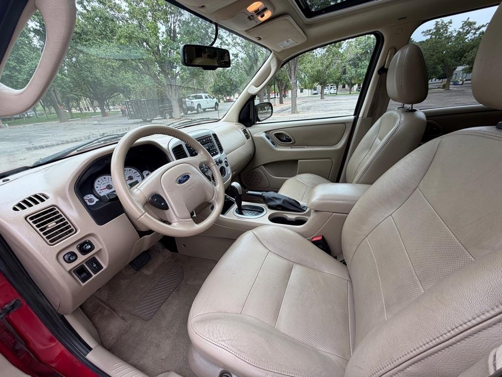 Ford Escape  2007