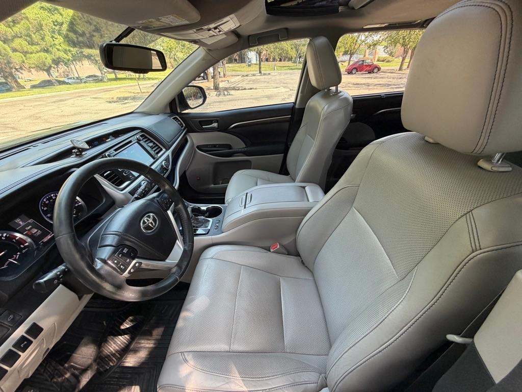 Toyota Highlander  2015