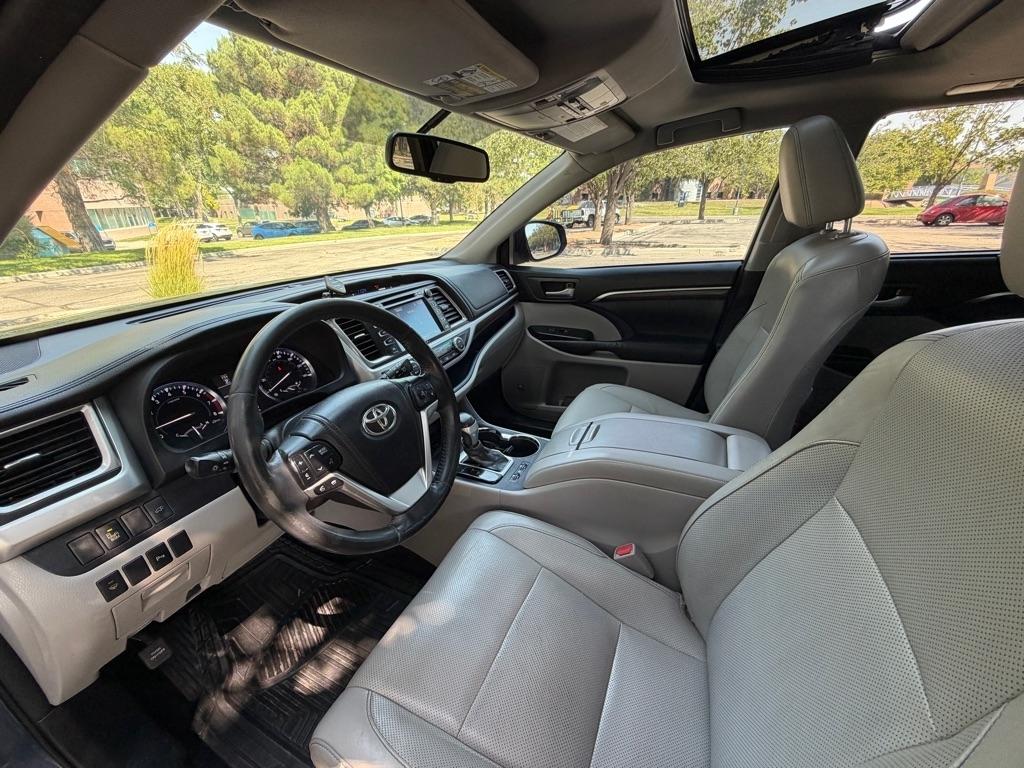 Toyota Highlander  2015