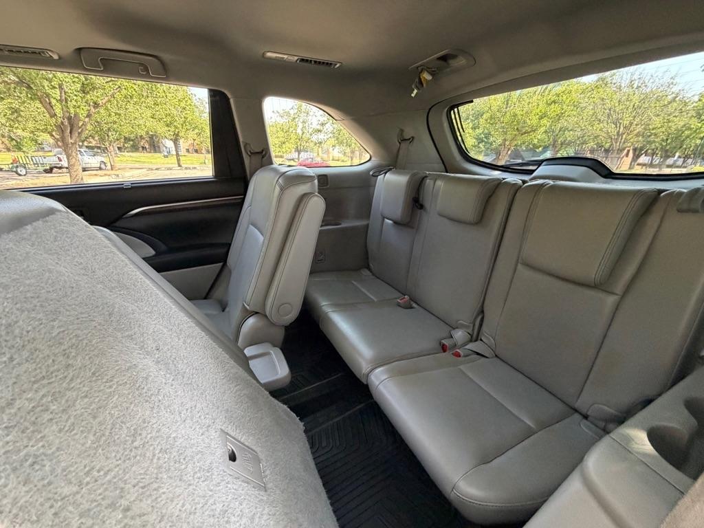 Toyota Highlander  2015