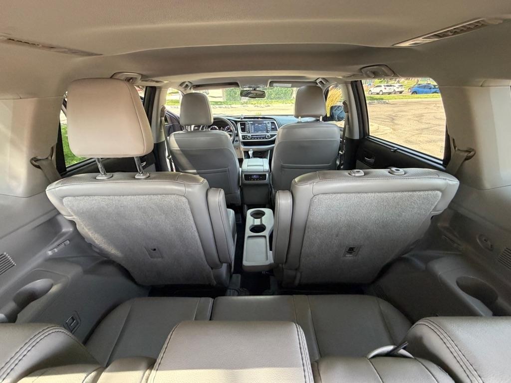 Toyota Highlander  2015