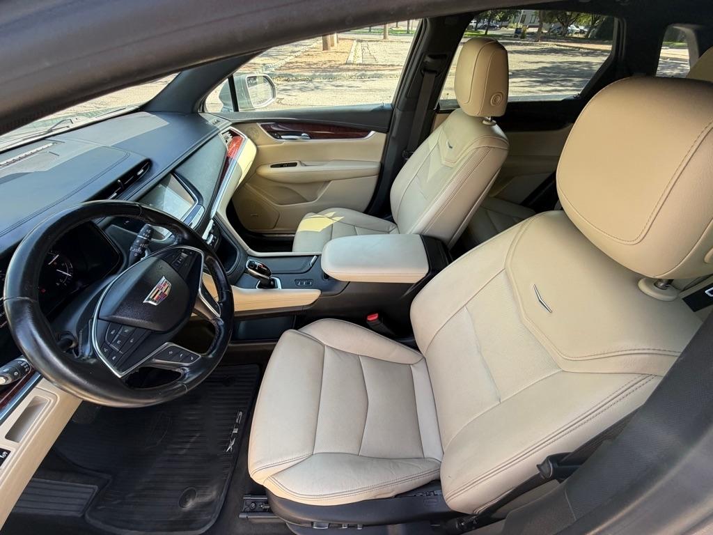Cadillac XT5  2019