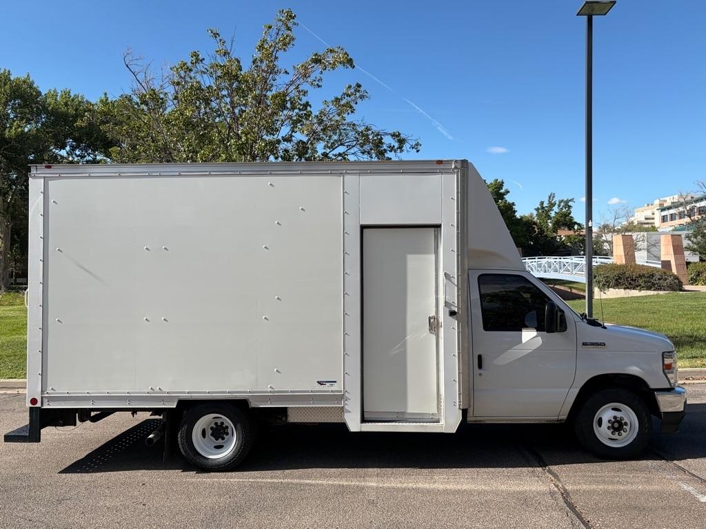 Ford Econoline  2021