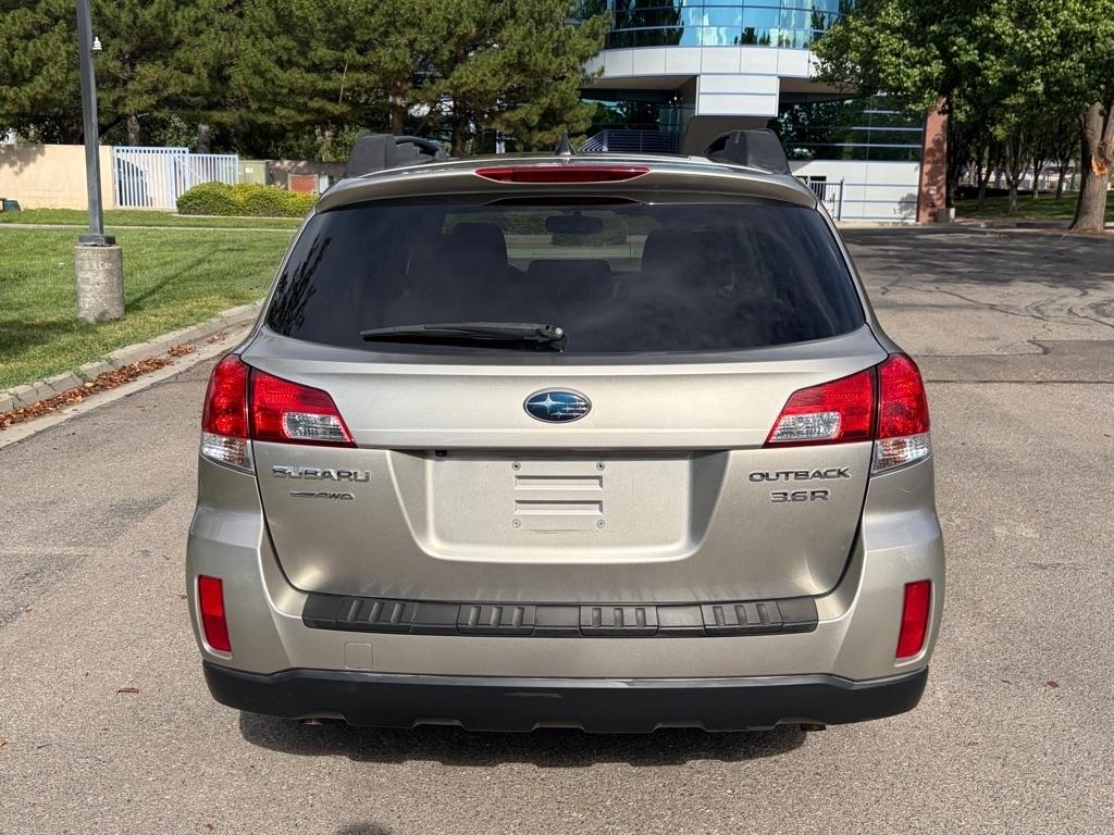 Subaru Outback  2014