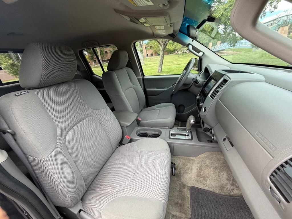 Nissan Frontier  2017