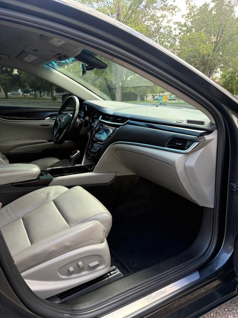 Cadillac XTS  2017