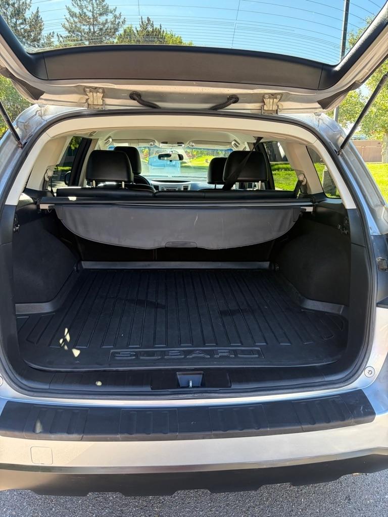 Subaru Outback  2012