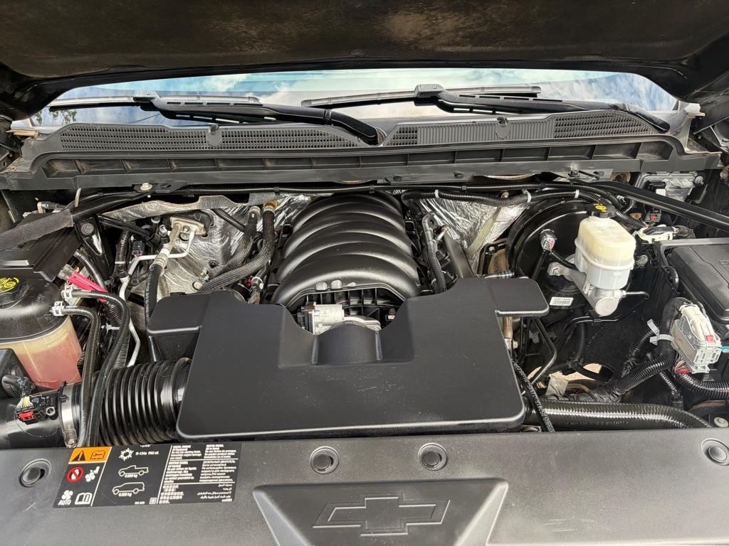 Chevrolet Silverado photo 18