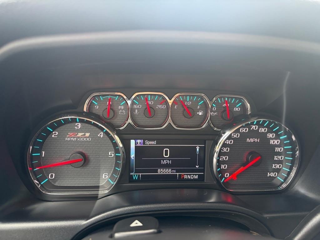 Chevrolet Silverado photo 21
