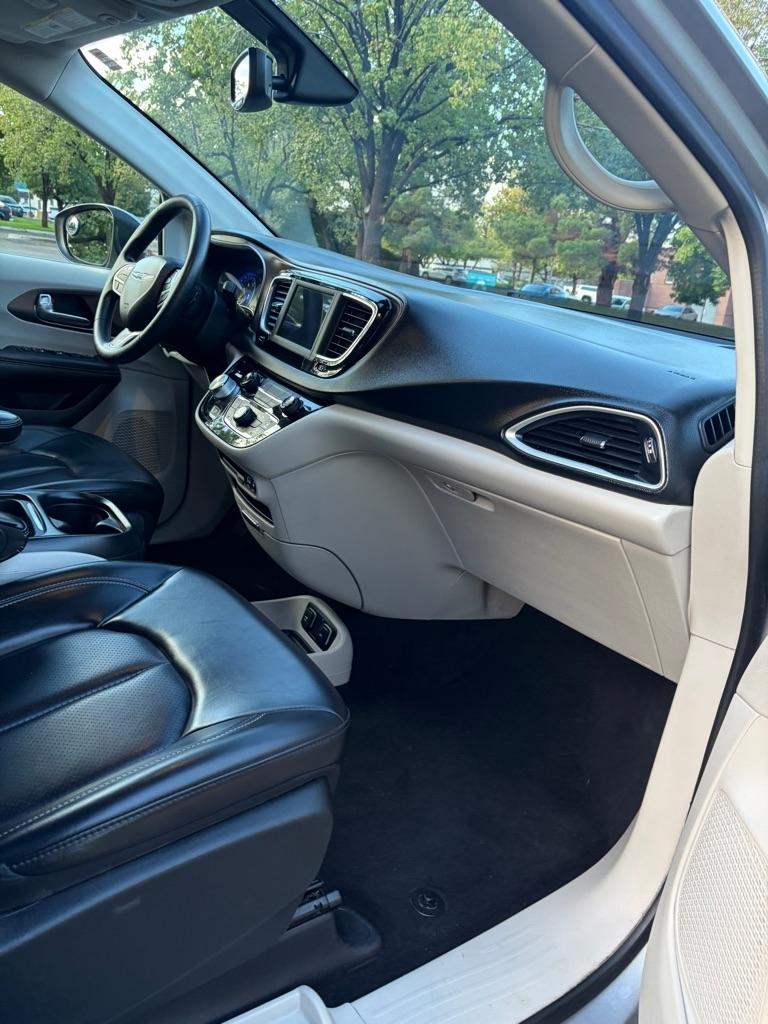 Chrysler Voyager  2020