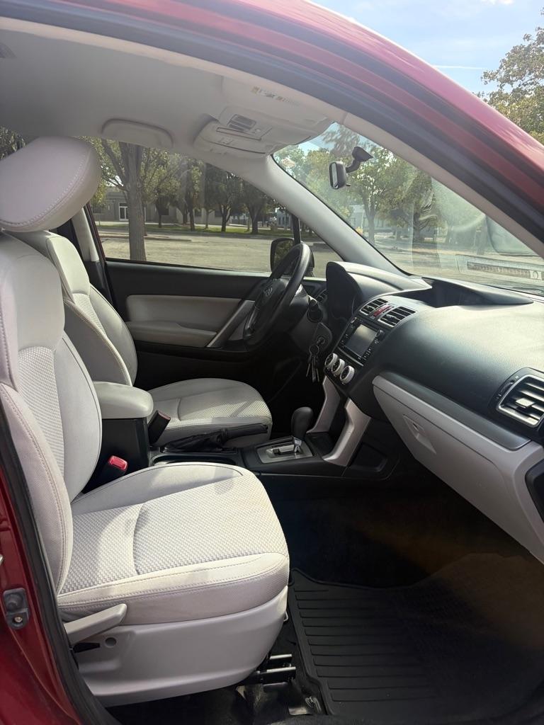 Subaru Forester  2016