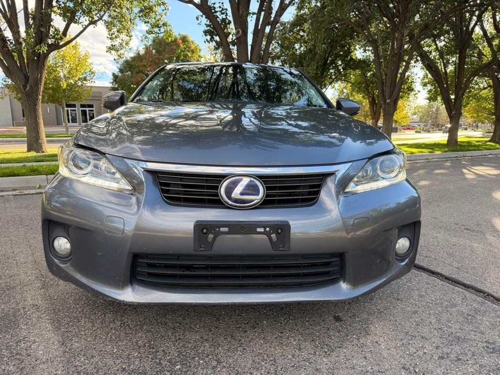 Lexus CT 200h  2012