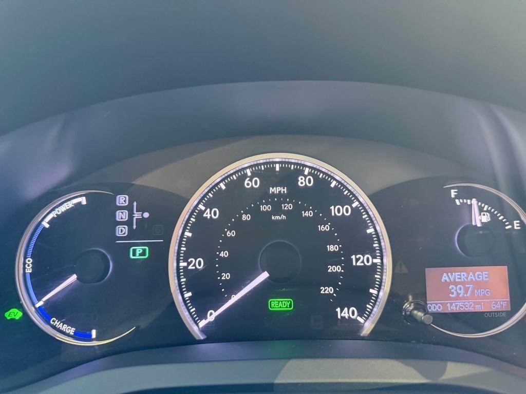 Lexus CT 200h  2012