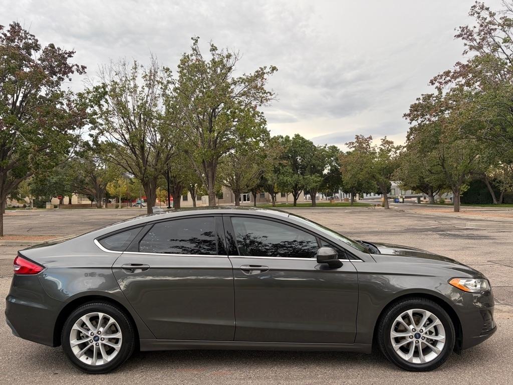 Ford Fusion Hybrid SE 2020
