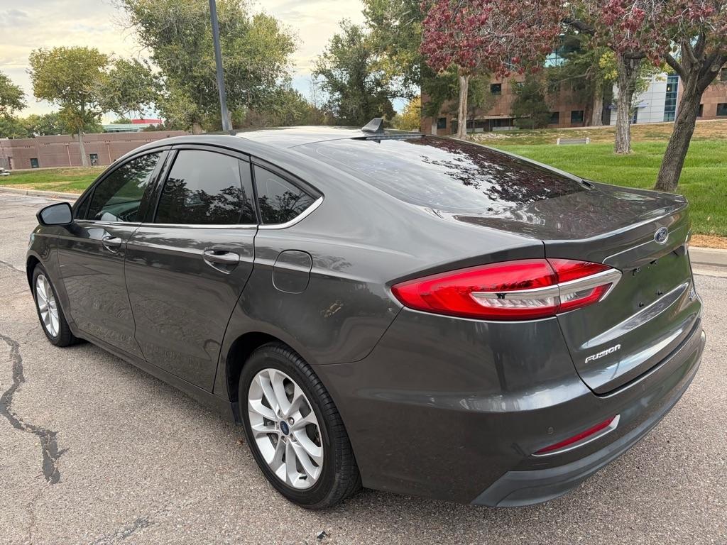 Ford Fusion Hybrid SE 2020