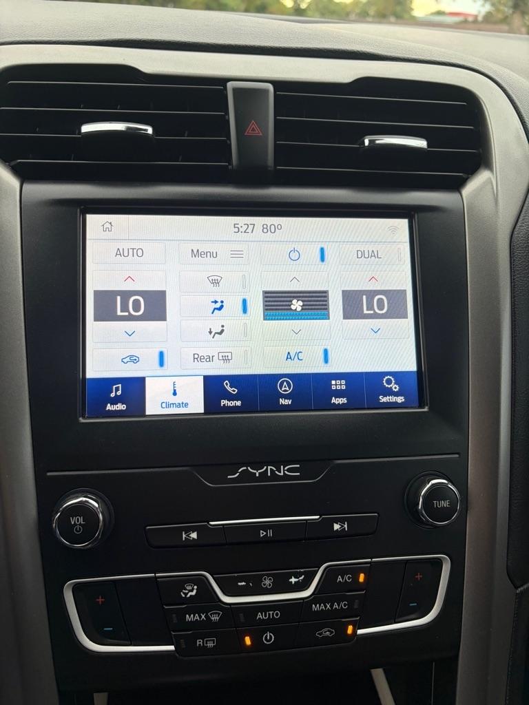 Ford Fusion Hybrid SE 2020