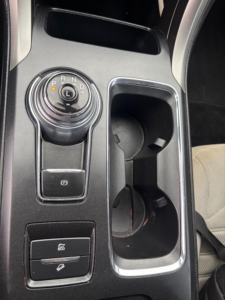 Ford Fusion Hybrid SE 2020