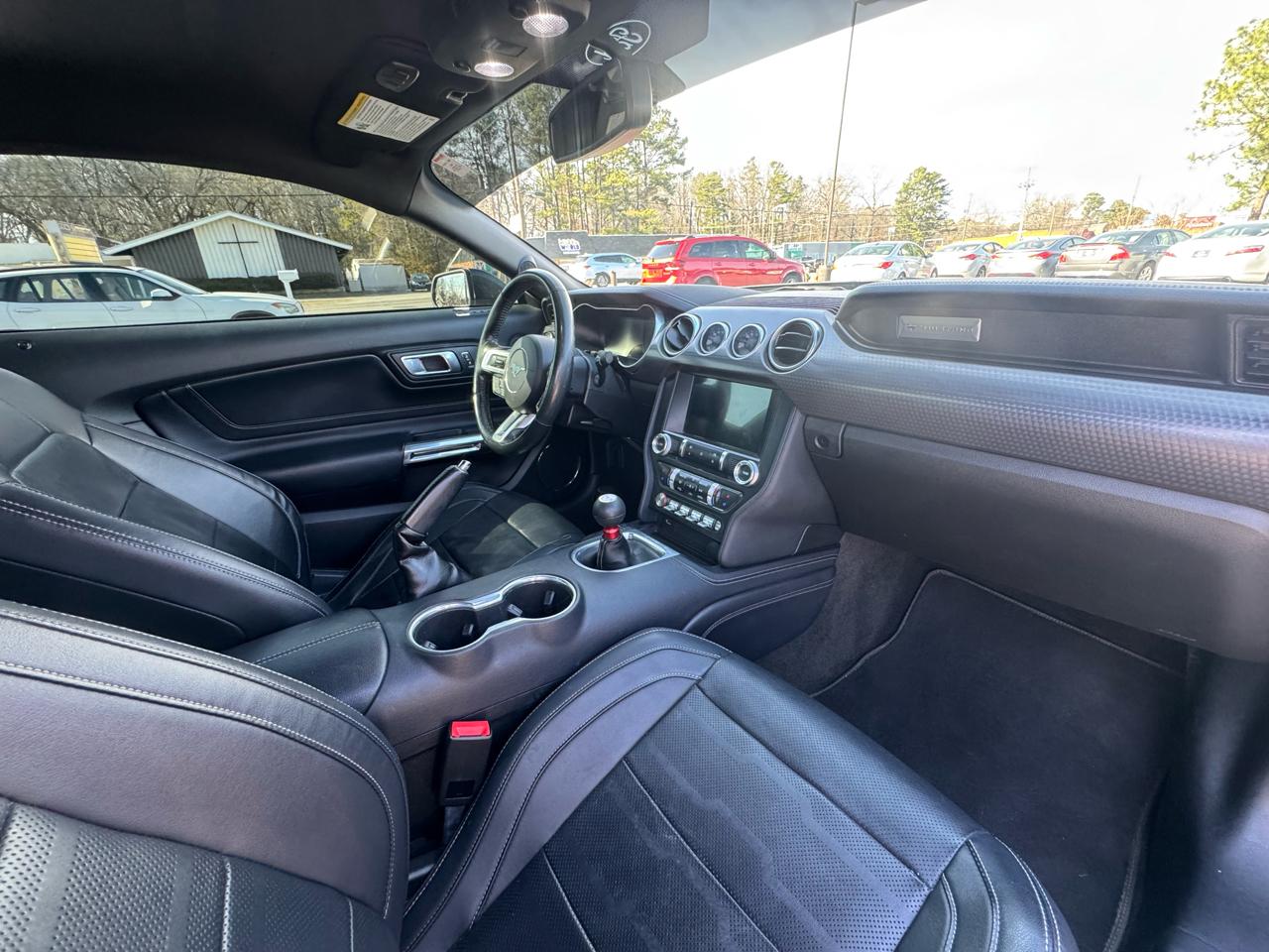 Ford Mustang GT Premium Coupe 2018