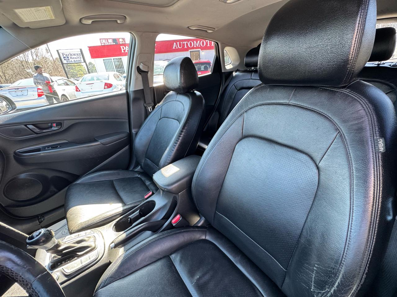 Hyundai Kona SEL w/Contrast Roof 2018