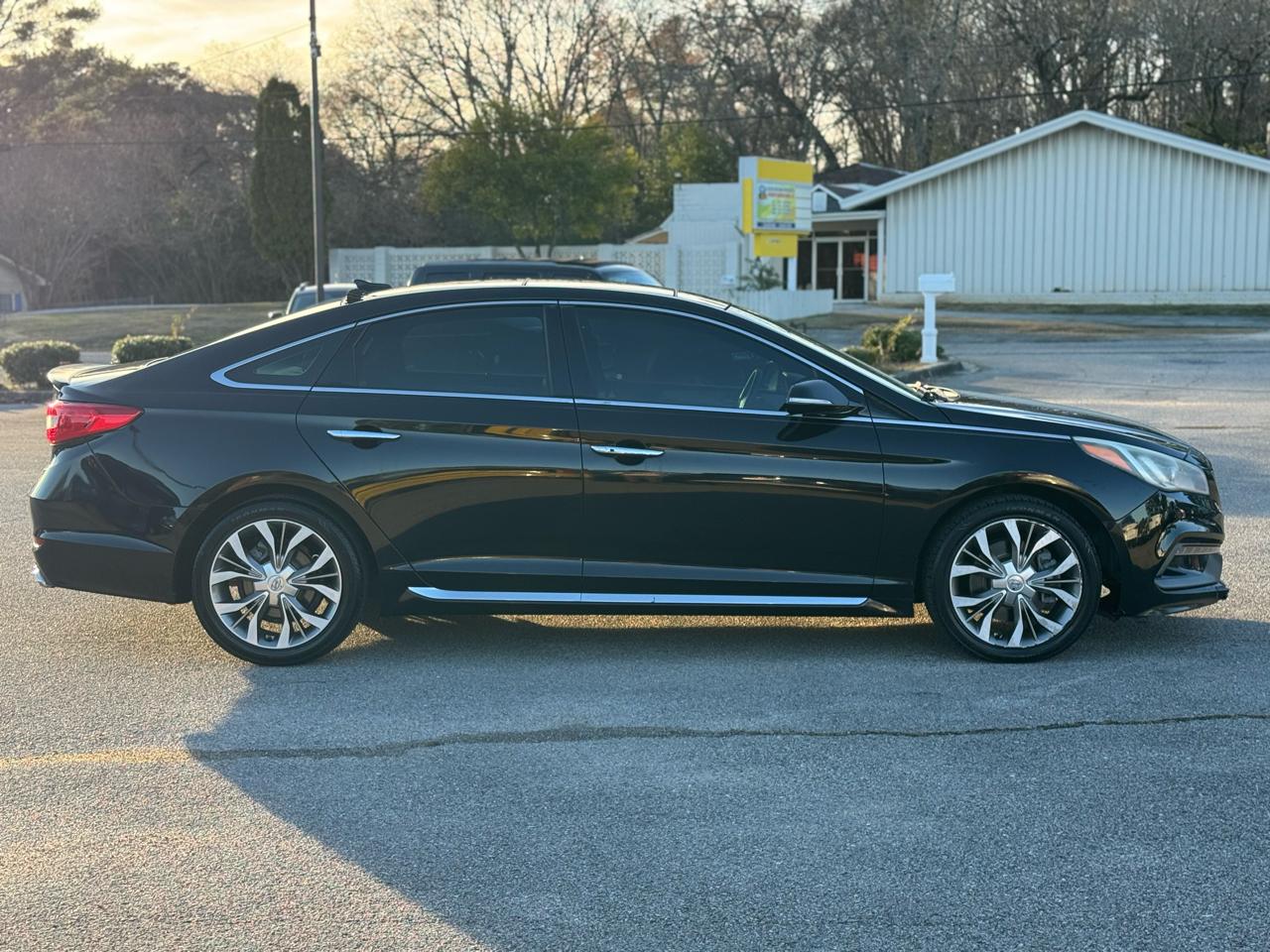 Hyundai Sonata 4dr Sdn 2.0T Auto Limited 2015