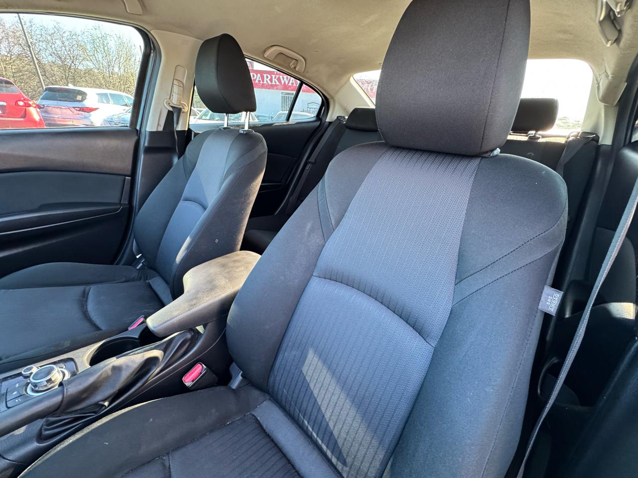 Mazda MAZDA3 i Sport AT 4-Door 2016