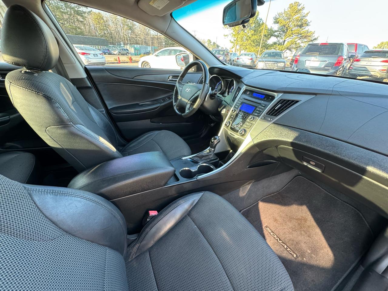 Hyundai Sonata SE 2012