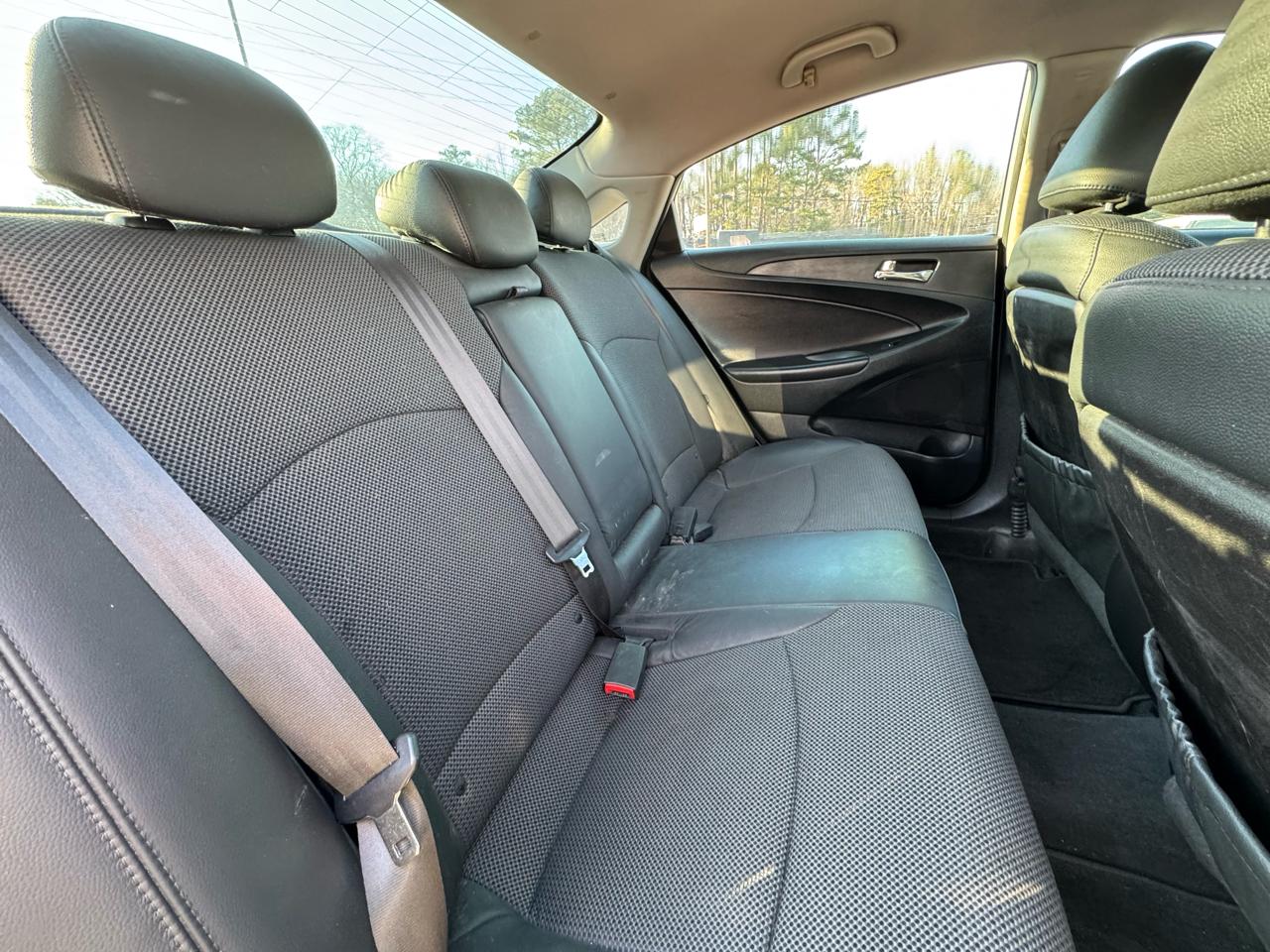 Hyundai Sonata SE 2012