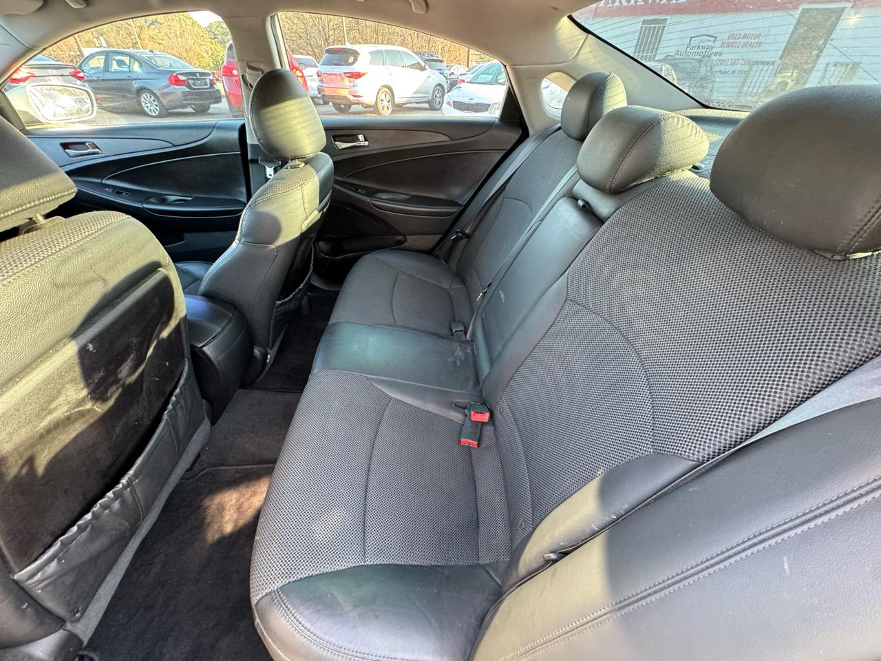 Hyundai Sonata SE 2012