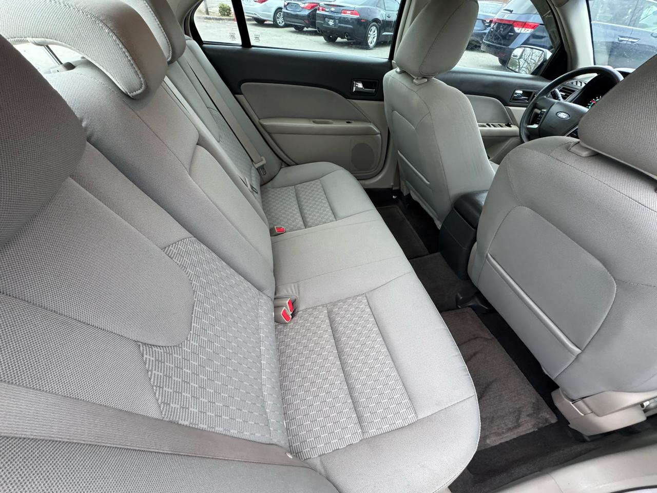 Ford Fusion SE 2010
