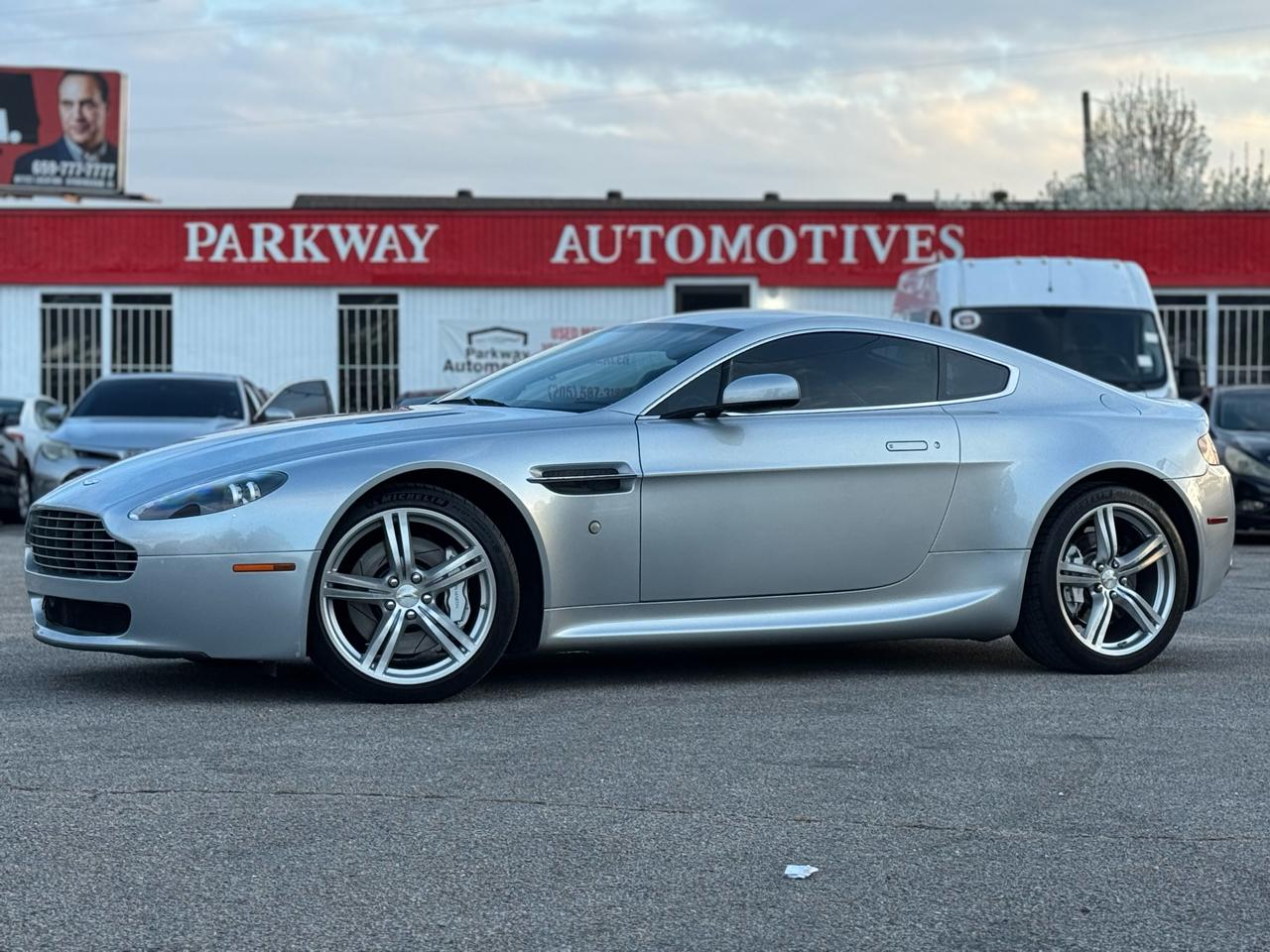 Aston Martin V8 Vantage Coupe 2009