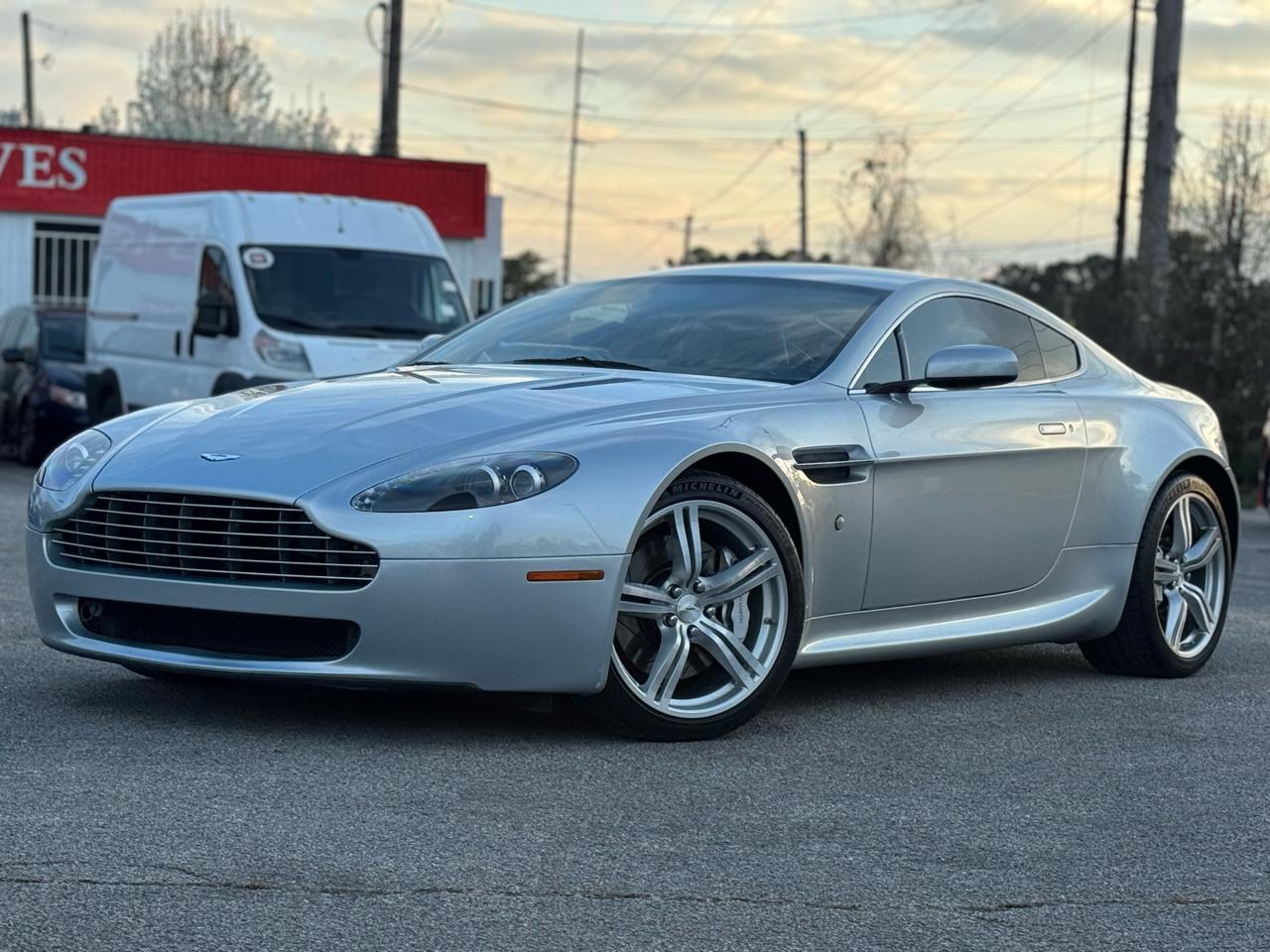 Aston Martin V8 Vantage Coupe 2009