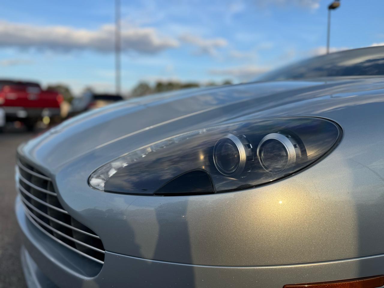 Aston Martin V8 Vantage Coupe 2009