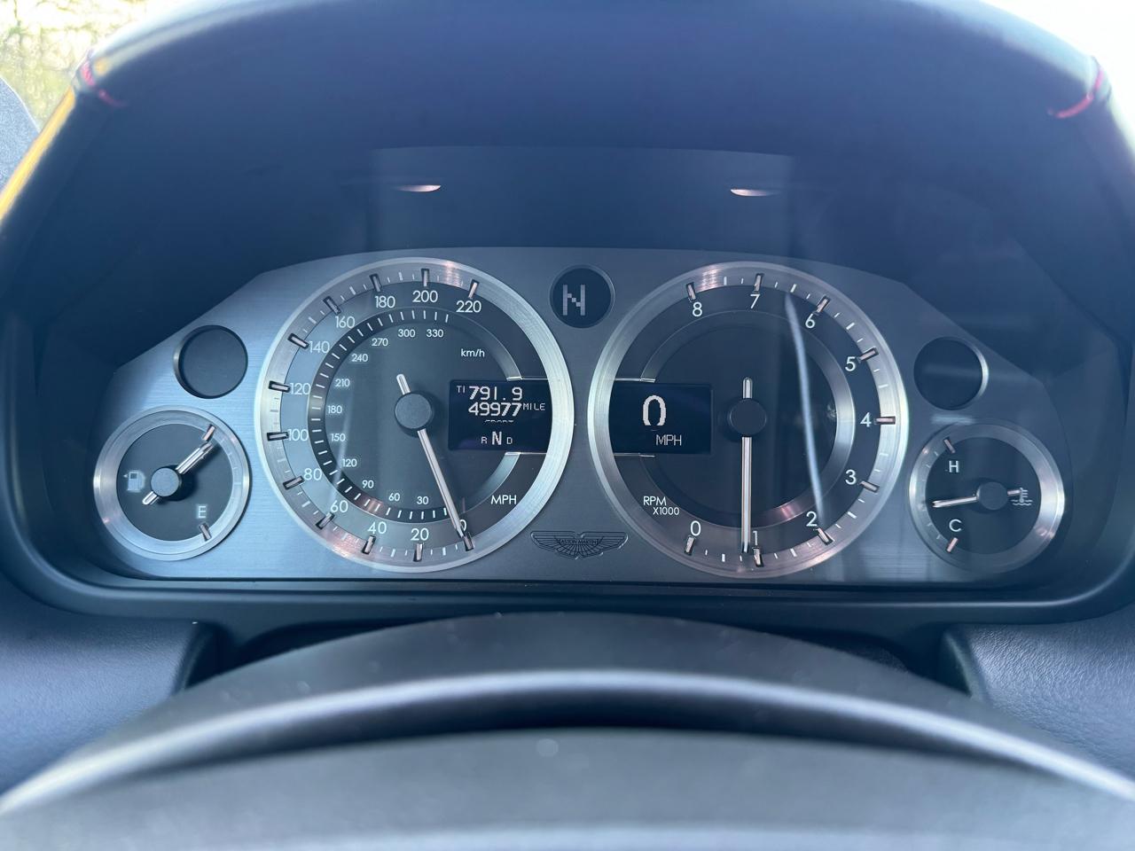 Aston Martin V8 Vantage Coupe 2009