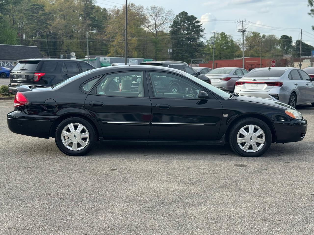Ford Taurus SEL 2004