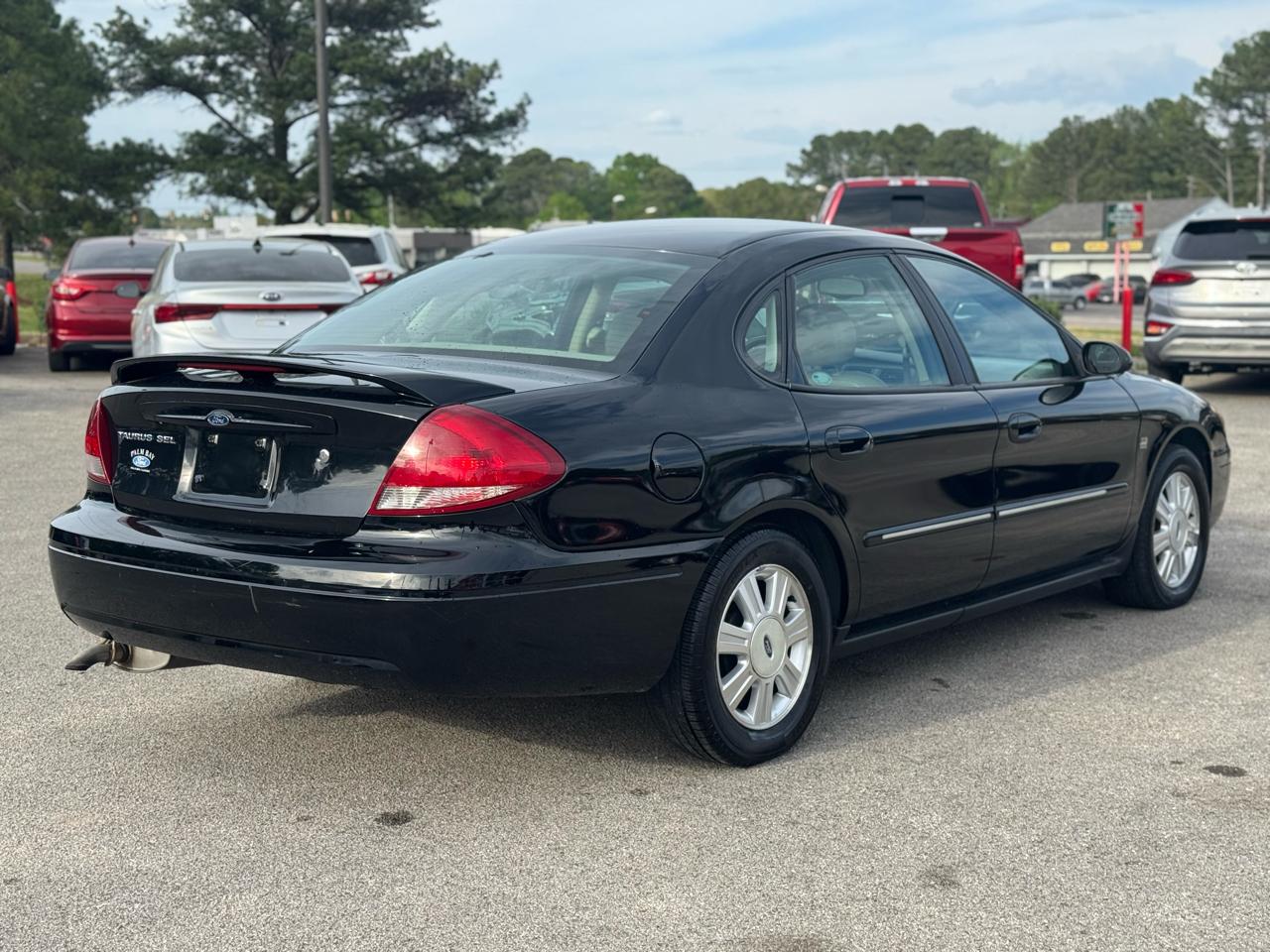 Ford Taurus SEL 2004