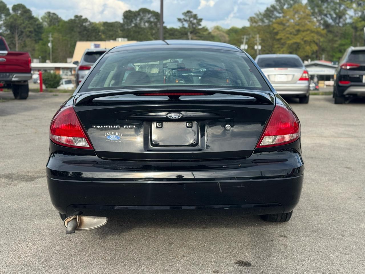 Ford Taurus SEL 2004