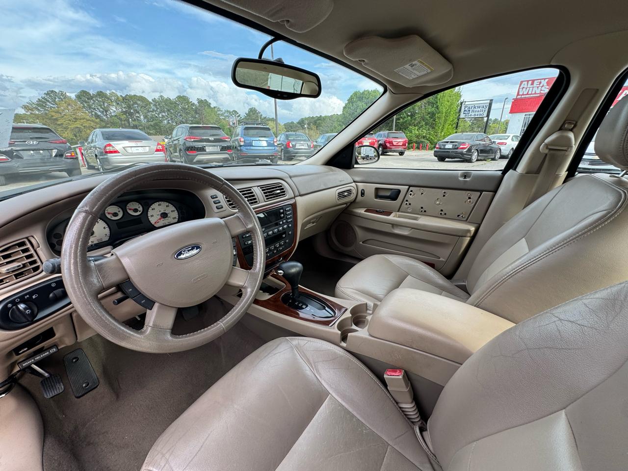 Ford Taurus SEL 2004