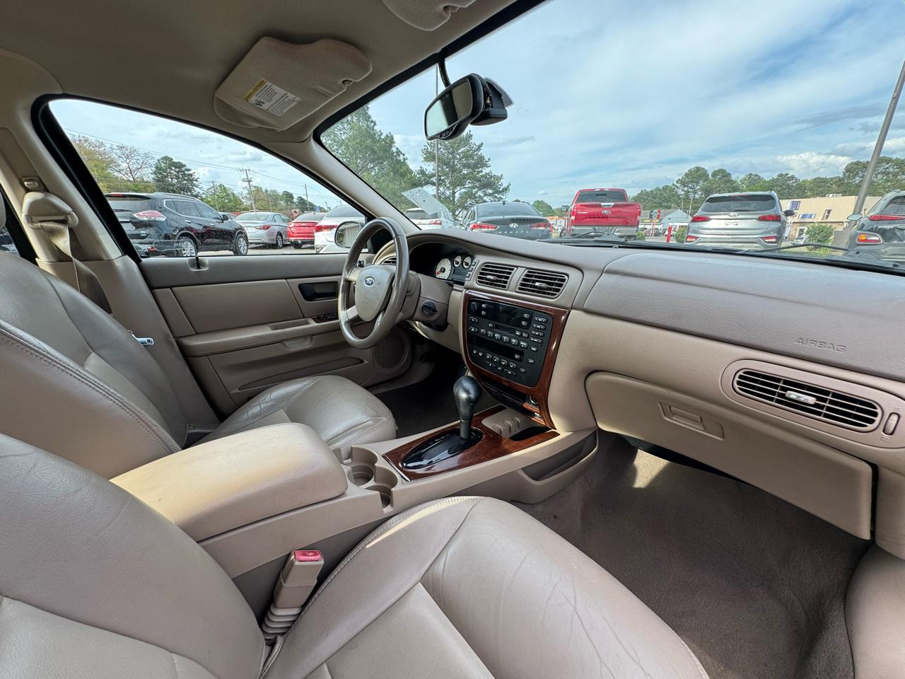 Ford Taurus SEL 2004