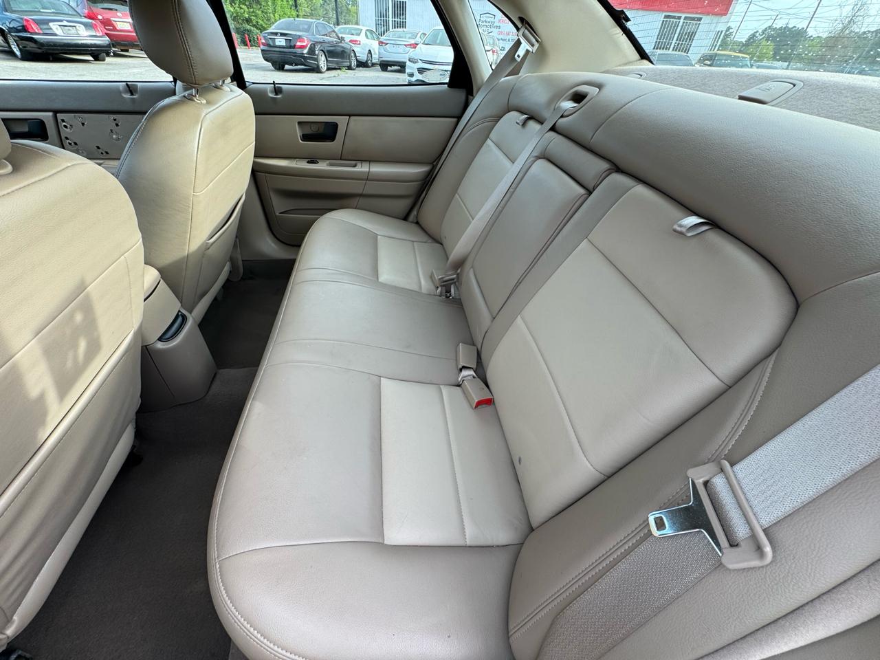 Ford Taurus SEL 2004