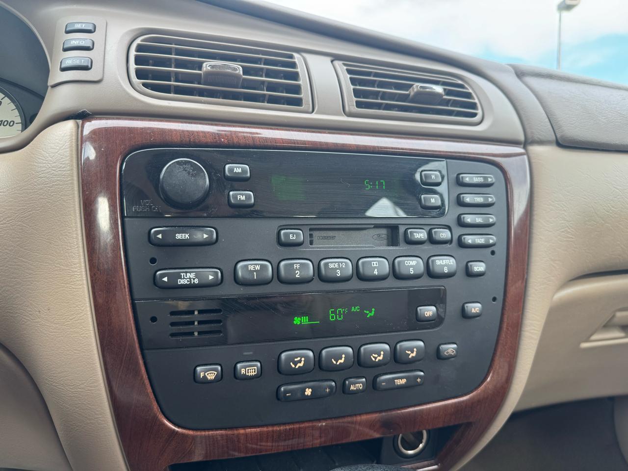 Ford Taurus SEL 2004