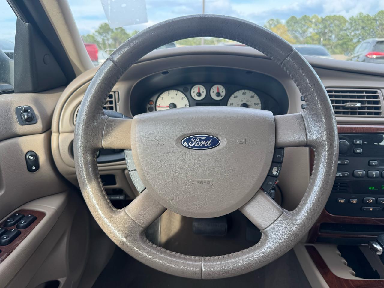 Ford Taurus SEL 2004