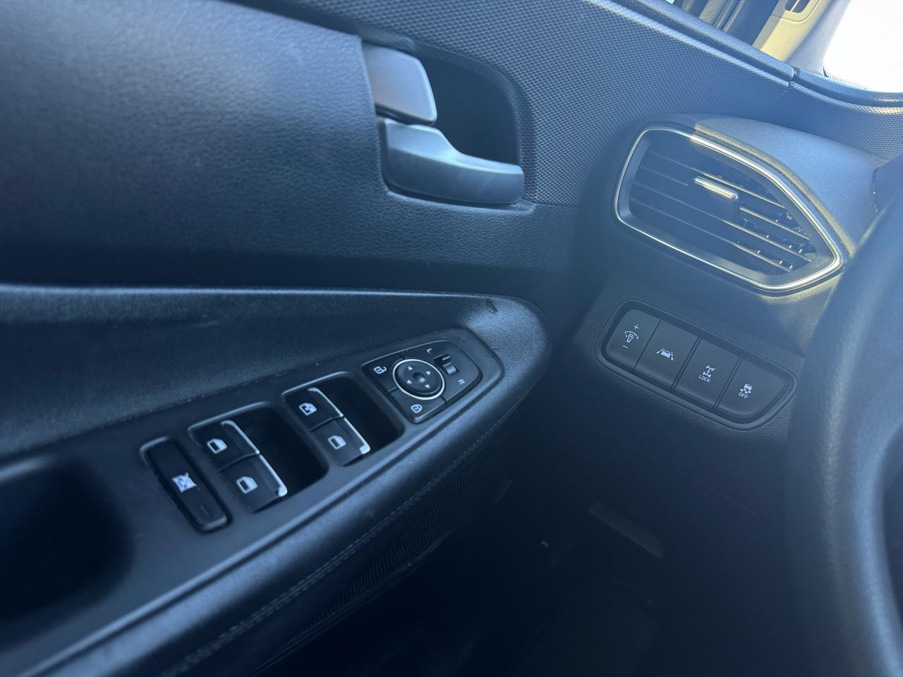 Hyundai Santa Fe SE 2.4 AWD 2020