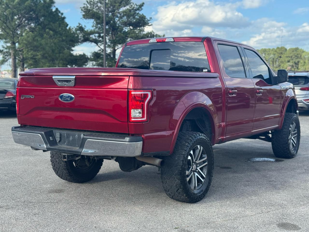 Ford F-150 Lariat SuperCrew 5.5-ft. Bed 4WD 2015