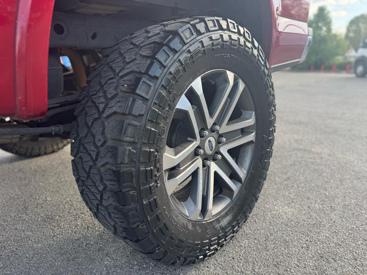 Ford F-150 Lariat SuperCrew 5.5-ft. Bed 4WD 2015