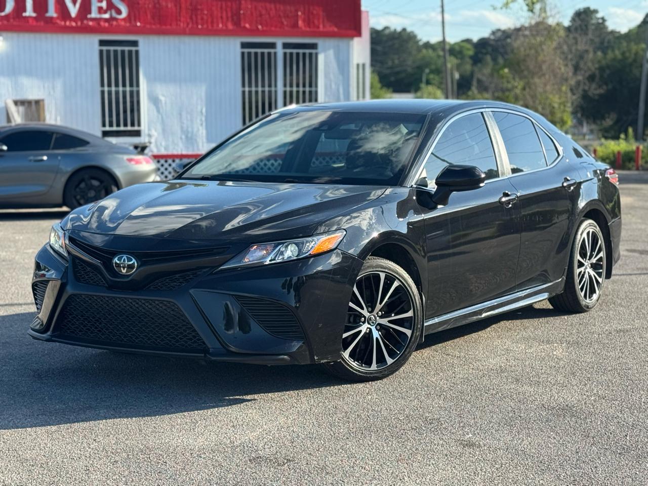 Toyota Camry SE 2018