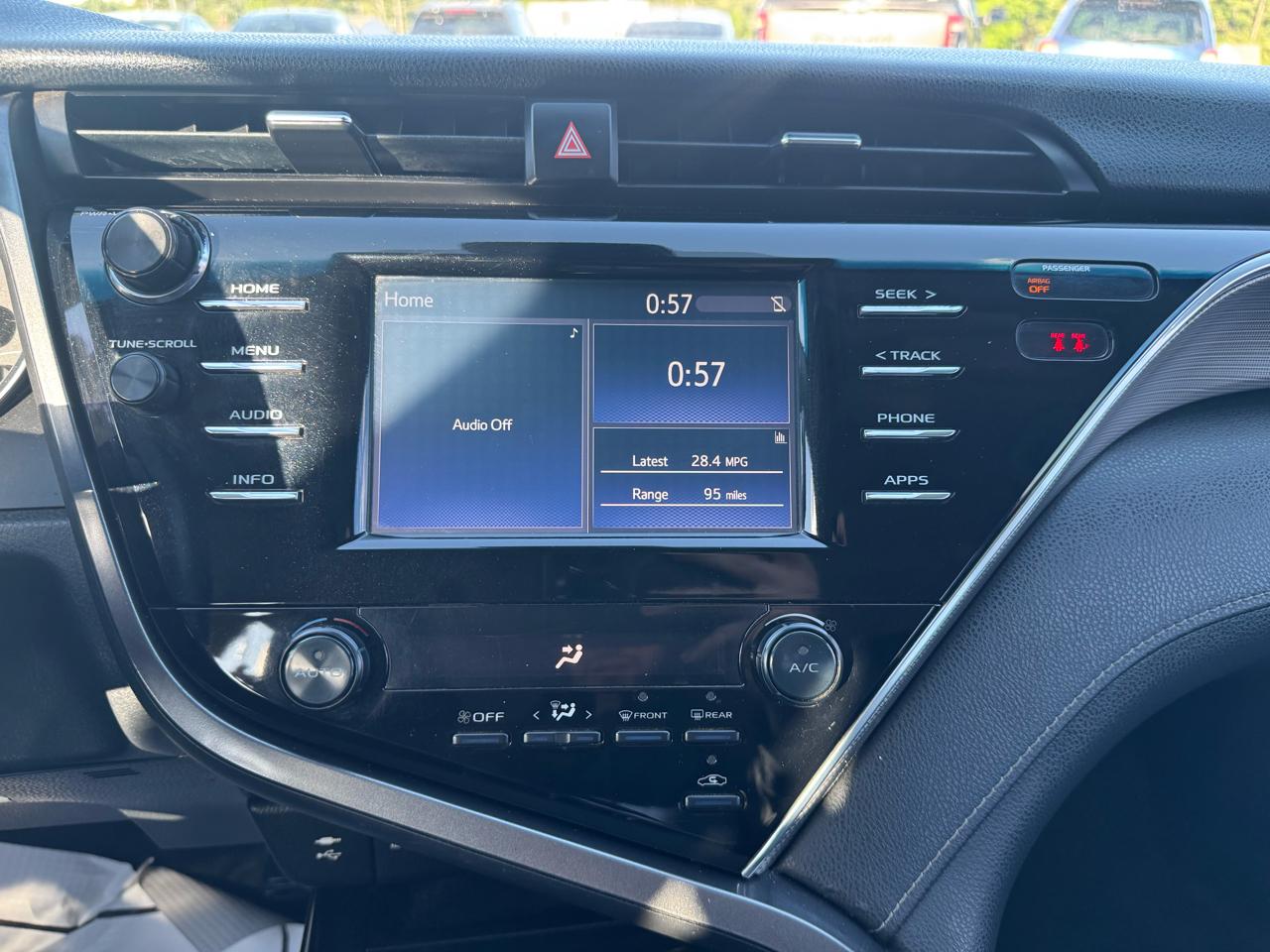Toyota Camry SE 2018